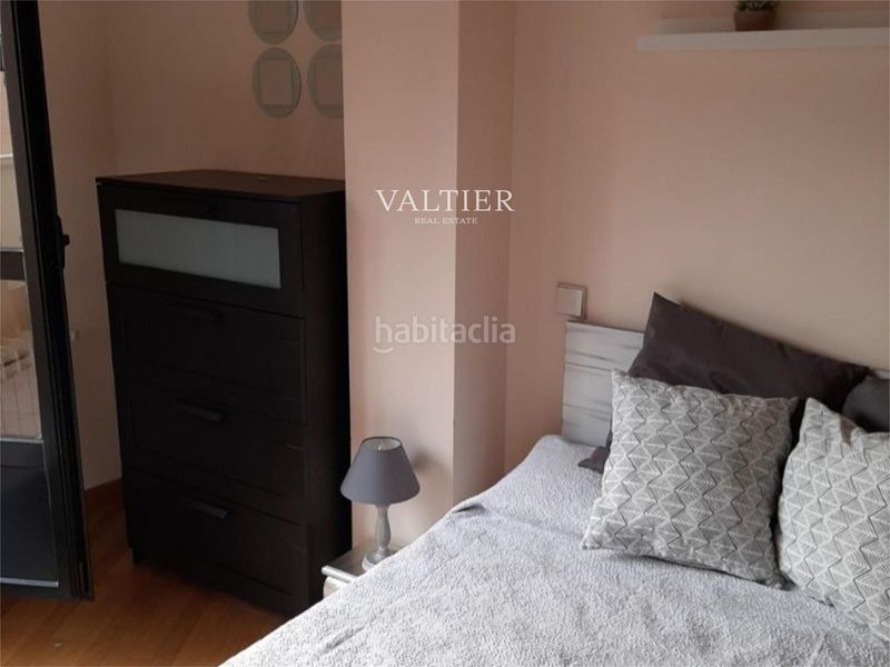 Foto 35364a39-80ae-44d0-bfe8-0d62bbbab2b4. Lloguer pis a Valdeacederas Madrid