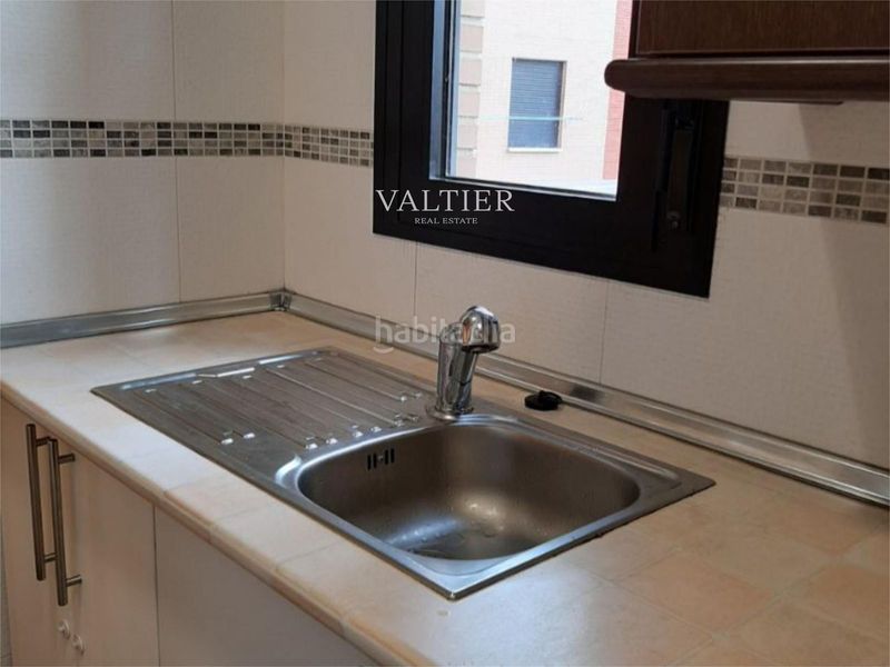 Foto 3c232426-153f-4c03-a7ee-3011f5359a6c. Lloguer pis a Valdeacederas Madrid