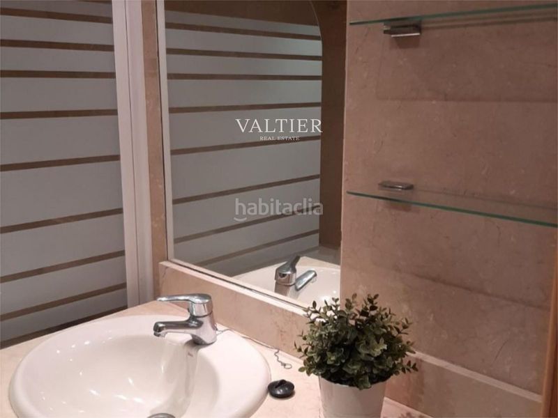 Foto d8f5a0fb-d41a-4565-9d5f-a23b27de9c40. Lloguer pis a Valdeacederas Madrid