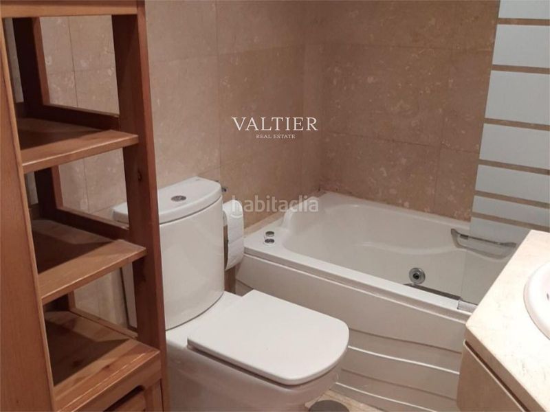 Foto d93d4606-6515-4a3b-9229-382e8be303ee. Lloguer pis a Valdeacederas Madrid