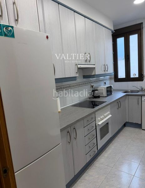 Foto 33e78eb0-2ae6-40e2-9c43-9a6d5d6b3c7f. Lloguer àtic amb calefacció a Argüelles Madrid