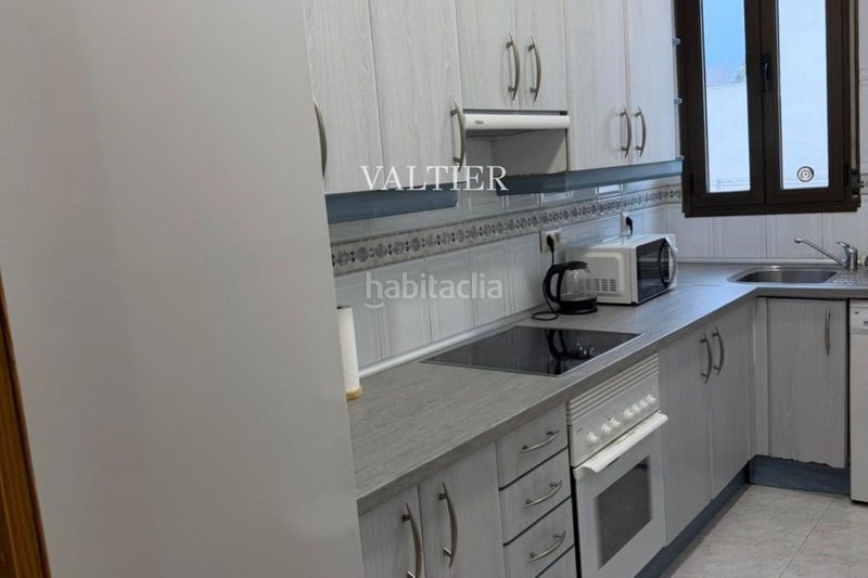 Foto be0d503f-1454-4269-a51d-63532620d630. Lloguer àtic amb calefacció a Argüelles Madrid
