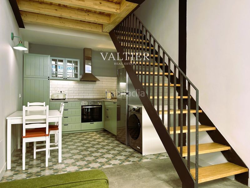 Foto 9af936f8-4d21-4a4a-a144-a77da7e4a834. Rent duplex in Sol Madrid