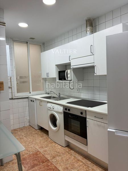 Foto 16509d4a-3b17-48fc-a241-8f1cd6606339. Lloguer pis amb calefacció a Trafalgar Madrid