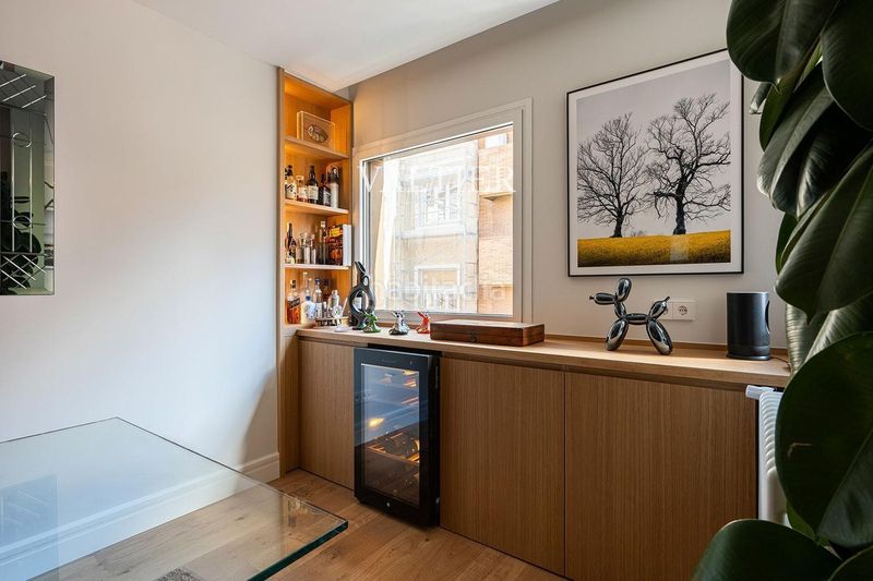 Foto 11022afa-d207-4a33-83c0-6a88dcd57431. Lloguer pis amb calefacció aparcament a Trafalgar Madrid