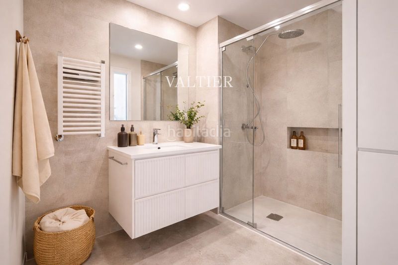 Foto c9648219-ad22-438a-a8fc-0bfa930e8ba8. Lloguer pis a Jerónimos Madrid