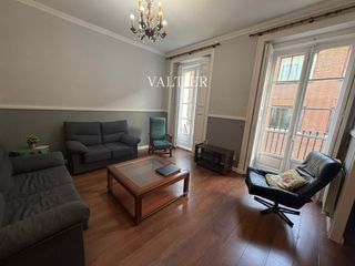 Rent Flat  De san mateo,. Luminosa vivienda en alquiler en calle de travesía de san mateo,