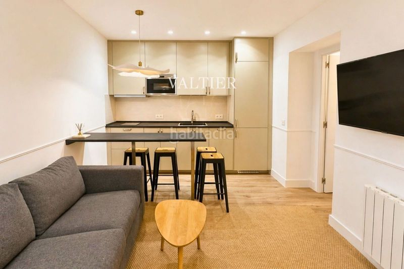 Foto cca7ac0b-7d61-4ec8-8808-694db3af382b. Rent flat with heating in Arapiles Madrid