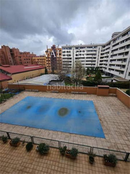 Foto b7d62d6c-4d5f-4491-bf5a-00125dd560e2. Lloguer pis amb aparcament piscina a Legazpi Madrid