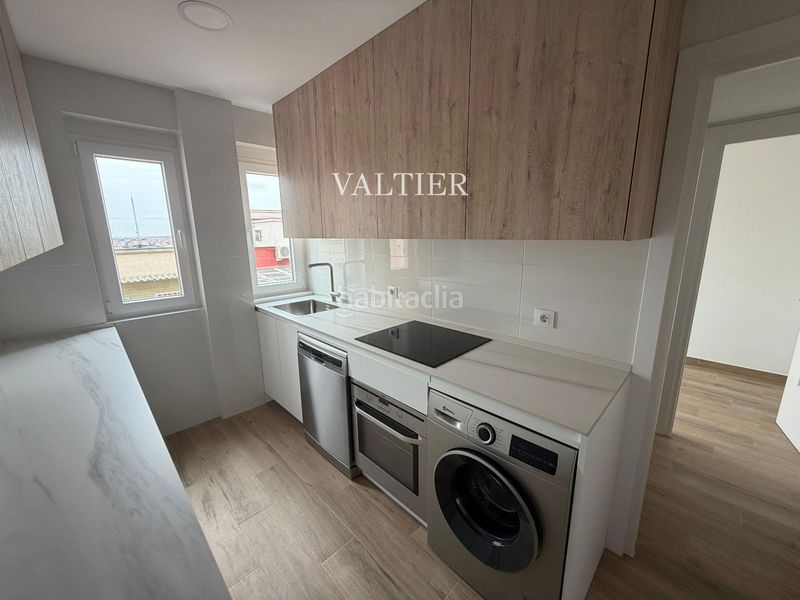 Foto c6ca8f52-30eb-475b-9aa9-6e05cccf556b. Lloguer pis a Castellana Madrid