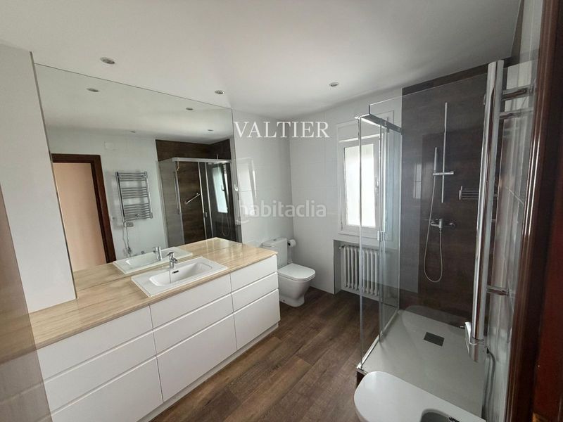 Foto f1685236-0b88-44ca-8165-7a9f4d018a9f. Lloguer pis a Castellana Madrid