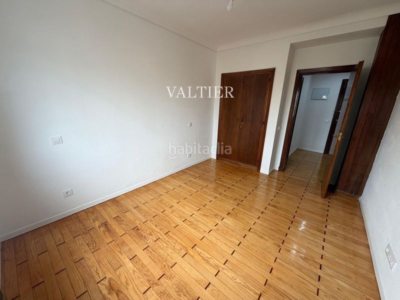 Foto f2c1c2d2-0948-4d22-9e53-18f061fe29ee. Lloguer pis a Castellana Madrid