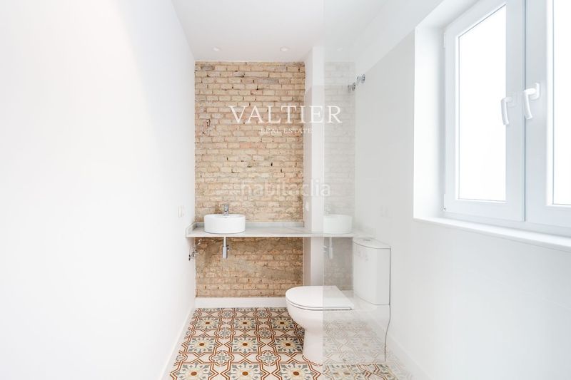 Foto cc39fe15-e085-4e03-b696-2f0399abc521. Alquiler dúplex alquiler dúplex en calle de císcar, 7 gran vía valència en Valencia