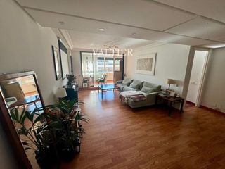 Miete Dachwohnung  Castelló. Ático en calle de castelló, castellana