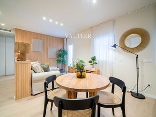 Rent Flat  Jaén. Piso en calle jaén, cuatro caminos, madrid