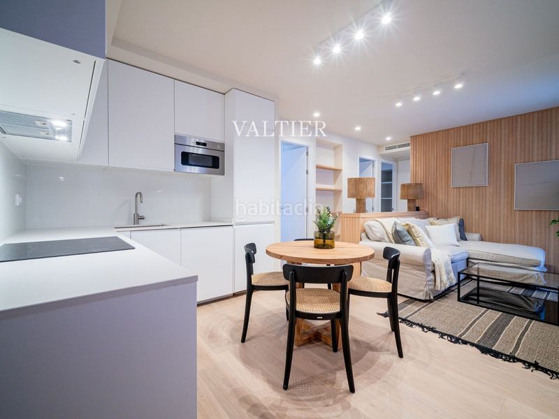Foto b385be18-c608-42d8-91c1-d64b59729935. Rent flat in Cuatro Caminos - Azca Madrid