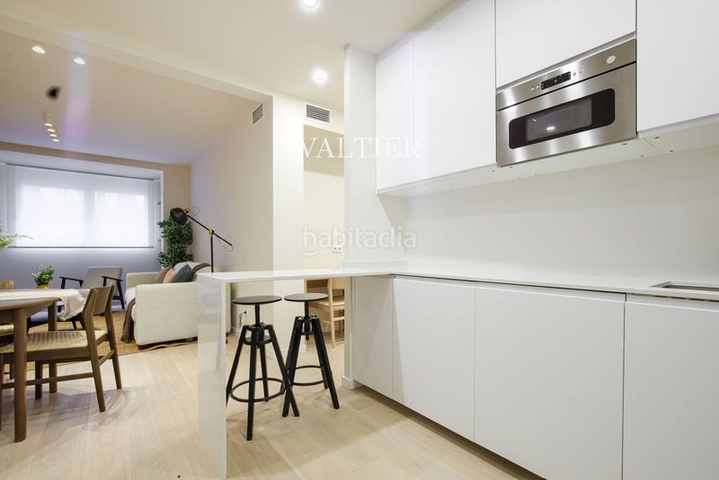 Foto afb83957-18a5-4a1b-b7ce-ba108ea98c87. Rent flat in Jerónimos Madrid