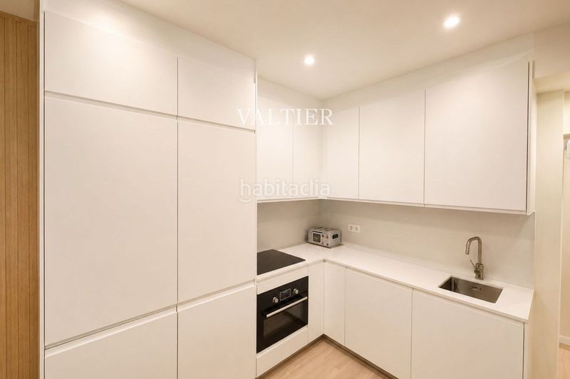 Foto 6ca6fcff-d7fe-40d7-aa34-d7ce1557c9ee. Rent flat with heating in Guindalera Madrid