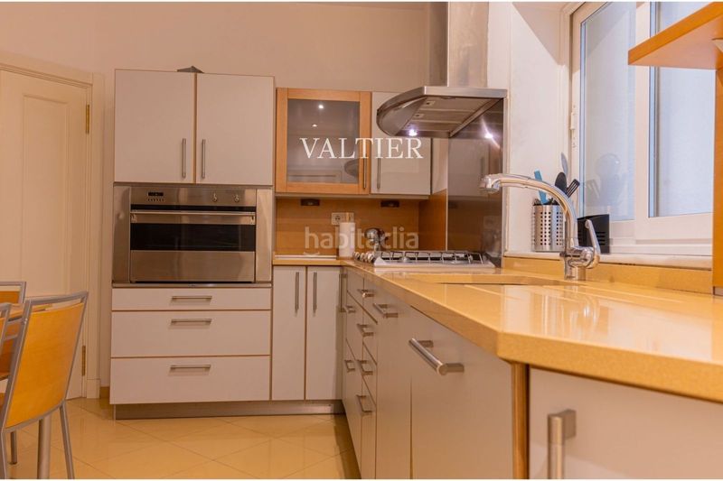 Foto f601bb41-d7dc-45c0-9688-c021f8e7e448. Rent flat in El Viso Madrid