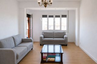 Lloguer Pis  De lérida. Piso en calle de lérida, cuatro caminos, madrid