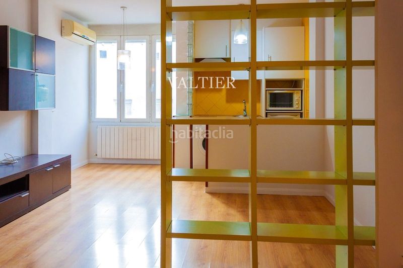 Foto 56da7727-45f8-4f9e-89ee-2d972e8e22a0. Rent flat in Argüelles Madrid
