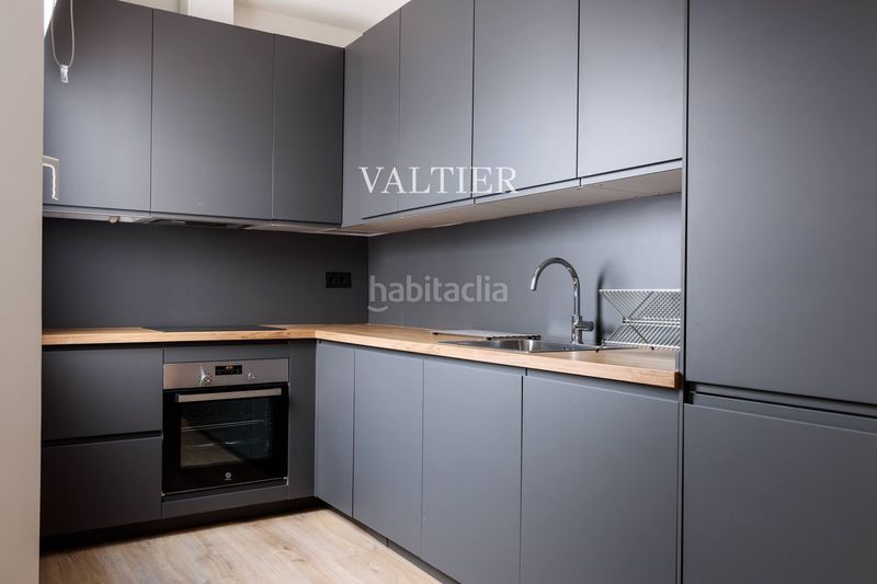 Foto 35d63c37-76ad-480b-996f-f92331021d31. Rent flat in Goya Madrid