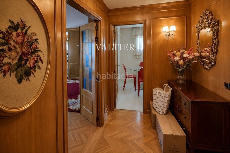 Foto f85e3ae0-d117-4d0c-8c46-26924e91f2d0. Pis amb calefacció aparcament a Niño Jesús Madrid