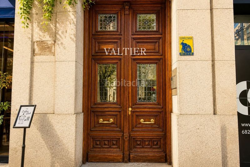 Foto fb2b3842-6d83-4287-9f6b-e543f21ec653. Pis a Recoletos Madrid