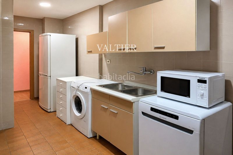 Foto ba818787-bd68-45b3-b792-4c2aa572054c. Lloguer pis a Vallehermoso Madrid