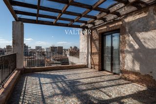 Flat  De los condes del val. Piso en venta para reformar con gran terraza en chamartín, madri