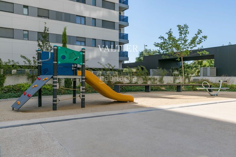 Foto 5c983b69-ec32-42cb-989c-ffb5d11f97f0. Lloguer pis amb aparcament piscina a Valdebebas - Valdefuentes Madrid