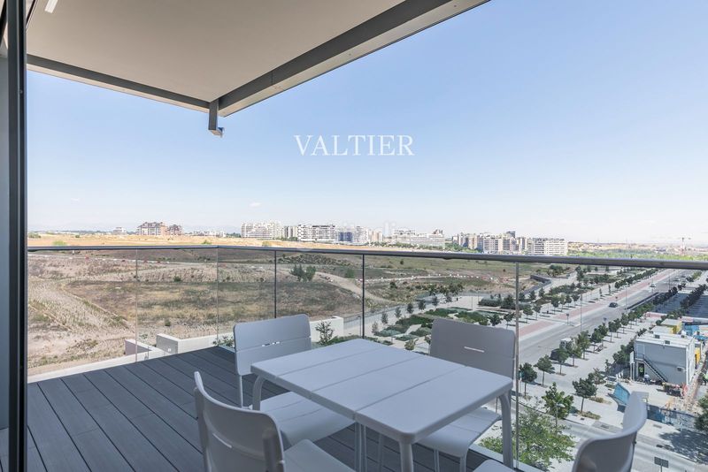 Foto a6b1a3d6-66ae-4c64-8fee-b511f5dc8b54. Lloguer pis amb aparcament piscina a Valdebebas - Valdefuentes Madrid