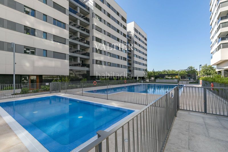 Foto b1768595-c20b-47f1-b78d-ae6291fa808a. Lloguer pis amb aparcament piscina a Valdebebas - Valdefuentes Madrid