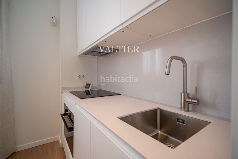 Foto f197b79c-2cad-4599-84ab-66275430130d. Lloguer pis amb calefacció a Embajadores-Lavapiés Madrid