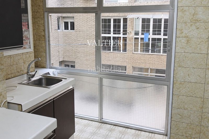 Foto 5be4b8d7-0206-4dc7-85d9-edd7a15e4953. Rent flat with parking pool in Fuente del Berro Madrid