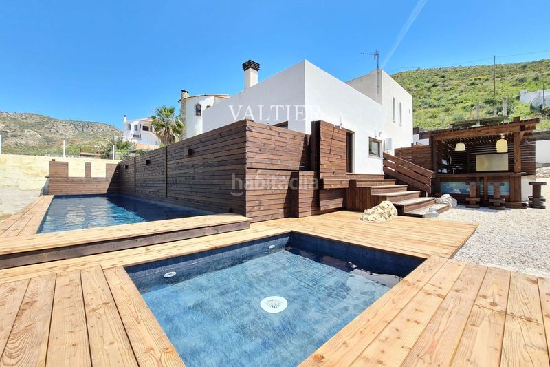 Foto 4cb8ad21-3bc8-4d5d-886f-6a93bc802b91. Xalet amb piscina a Urbanizaciones Gandia