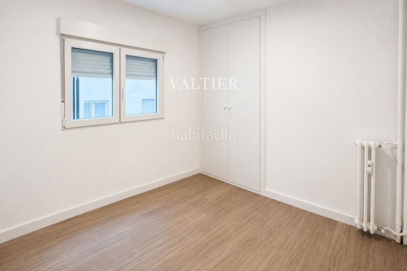 Foto cd77cfe5-1d01-4ae8-a537-87a978f3ae20. Rent flat in Ciudad Jardín Madrid