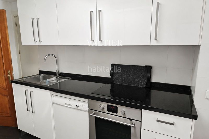 Foto eb7f266d-63ac-4662-81ca-2314c407f3d6. Rent flat in Estrella Madrid