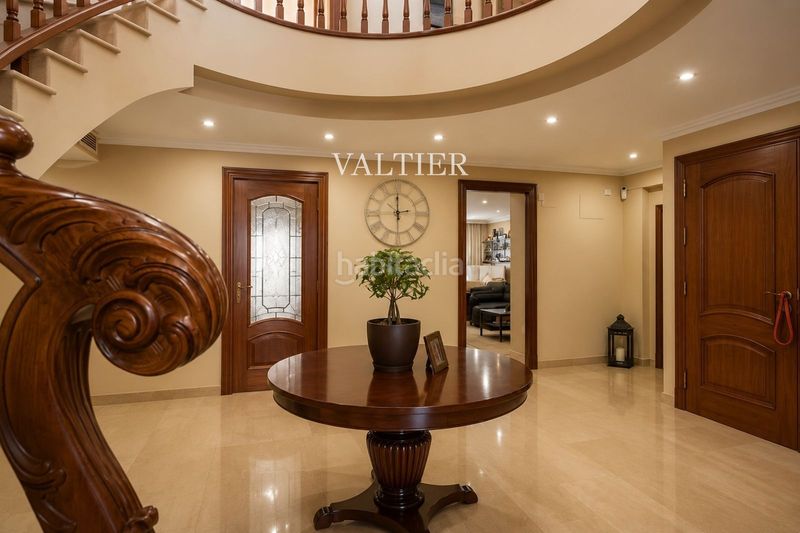 Foto c24b521d-4e18-4419-815d-39f66c823ffb. Casa amb aparcament a Almoines