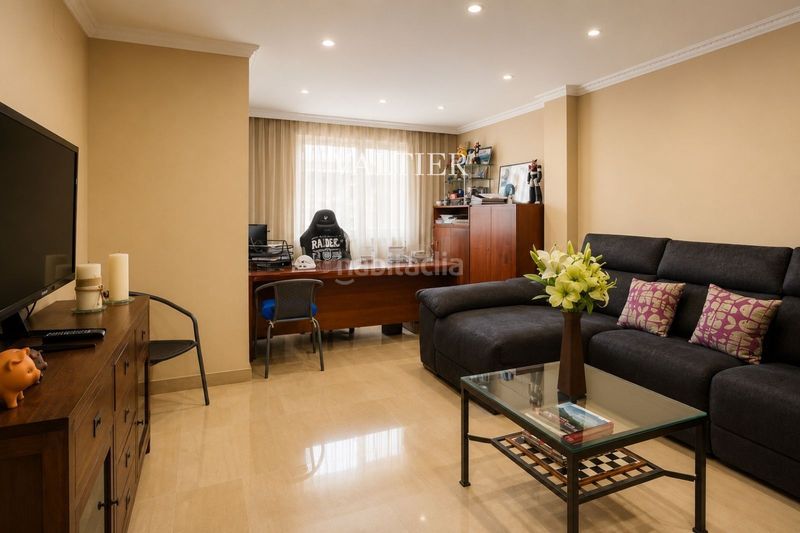 Foto d3cb492e-f6e4-446d-bf5c-c78e57a50dd5. Casa amb aparcament a Almoines