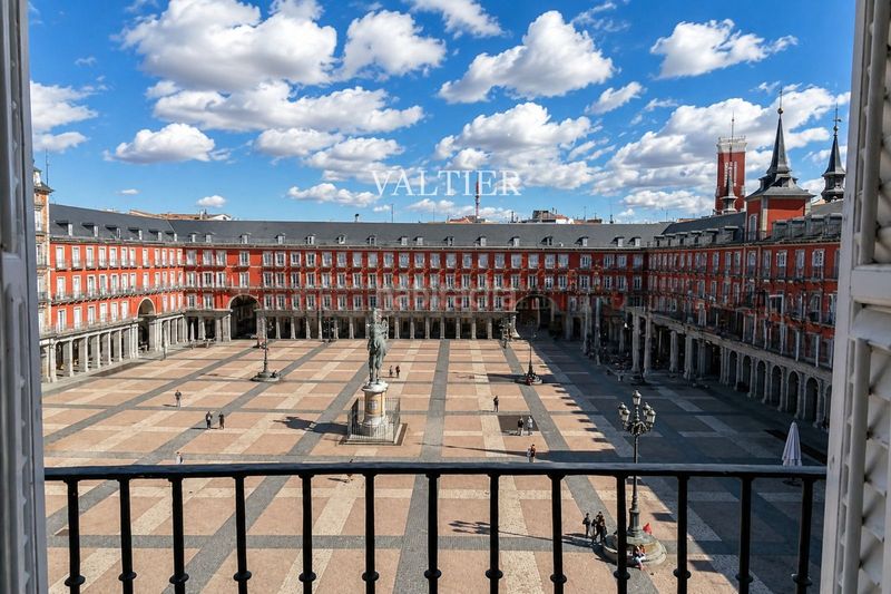 Foto 156cd1cb-e491-45a7-a7d0-db681031cbec. Rent flat in Sol Madrid