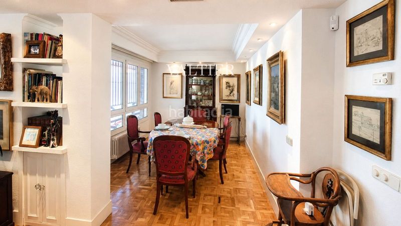 Foto 40ad3d9c-4e2a-4ba7-8ae7-d2566eb75365. Flat with heating parking in El Viso Madrid