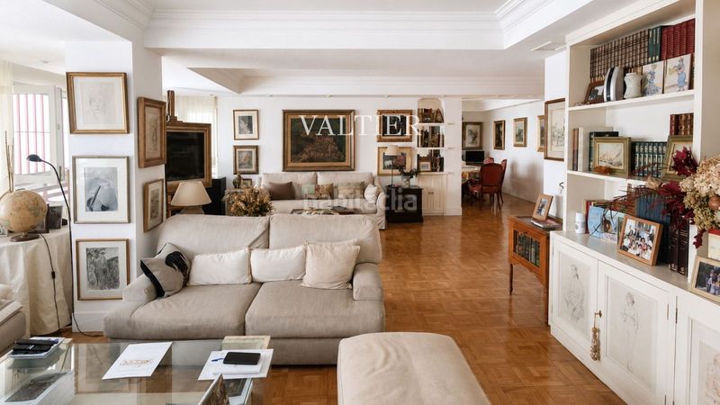 Foto 4db4e532-bb6d-4f31-8e40-4f4f3c13a4eb. Flat with heating parking in El Viso Madrid