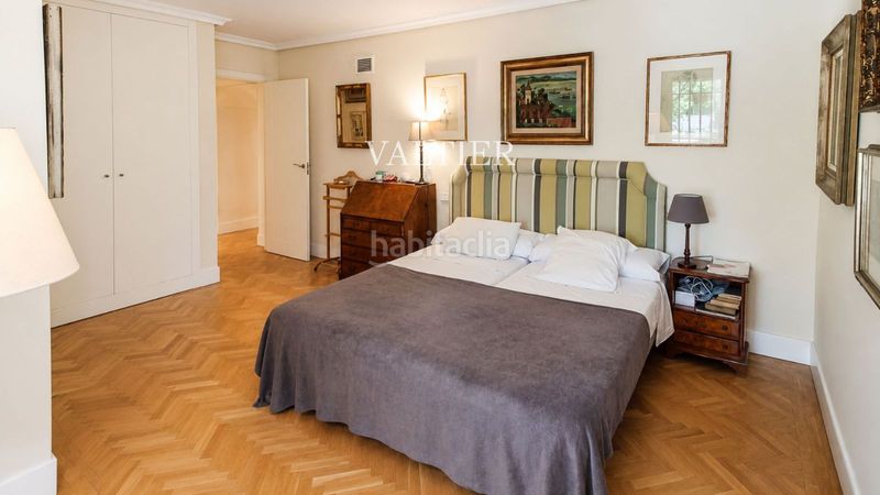 Foto 59e1d54d-024d-414a-93db-00344067d562. Flat with heating parking in El Viso Madrid