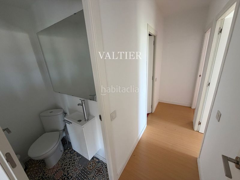 Foto 28835a37-6c7c-4325-a774-d61980423338. Rent flat with parking in Castillejos-Cuzco Madrid