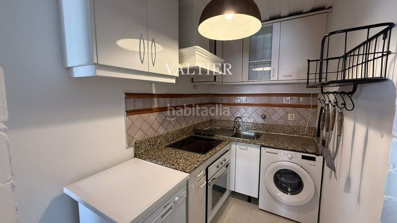 Foto bef1a86c-4d79-4b86-93b3-e6a23634a140. Lloguer dúplex a Cortes-Huertas Madrid