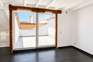 Duplex in BARRIO HUERTAS-CORTES