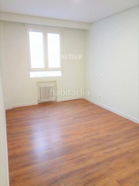 Foto b1619530-d61f-4ec5-beb9-8fc01730cbd4. Rent flat in Estrella Madrid