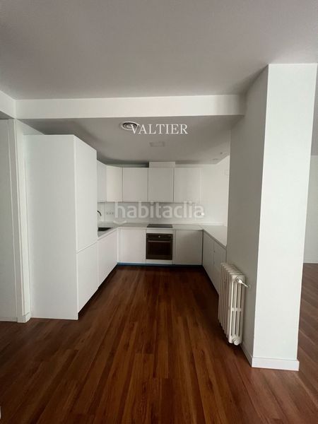 Foto c2b24988-8198-4604-a2c8-b53f21040f9f. Rent flat in Estrella Madrid