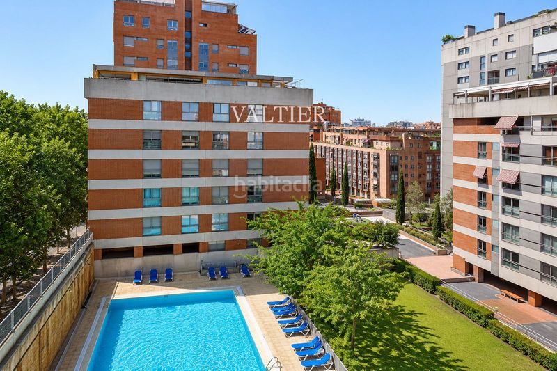 Foto 12386fb8-5268-41e2-be17-4203b5c82976. Lloguer pis amb aparcament piscina a San Juan Bautista Madrid